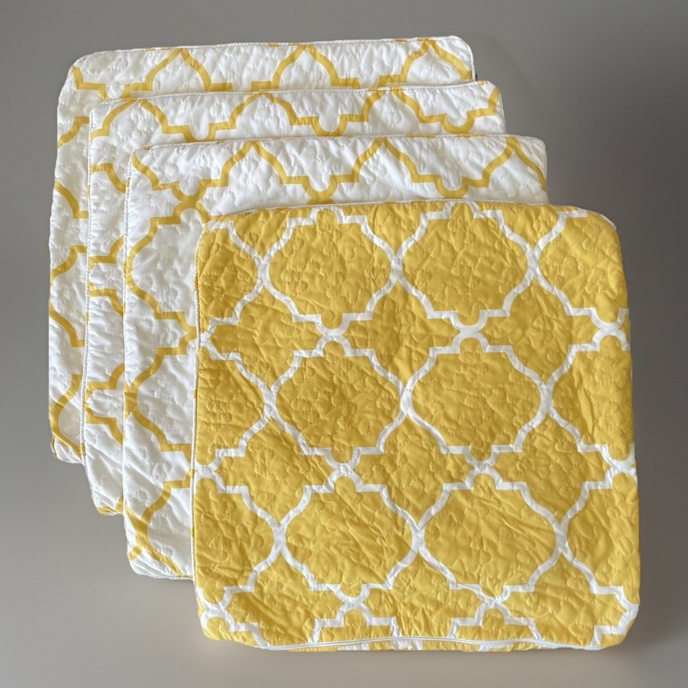 4 MAX STUDIO HOME Reversible Yellow White Quatrefoil Pillow Covers Quilted 20x20